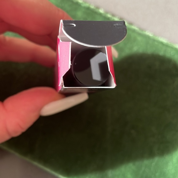 Beauty Bundle with Cosmetic bag - Picture 6 of 9